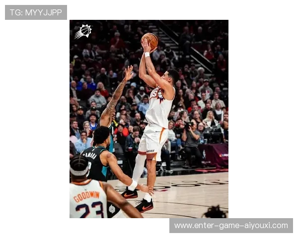 布克持球突破连续得手,凤凰城再度掌控局面